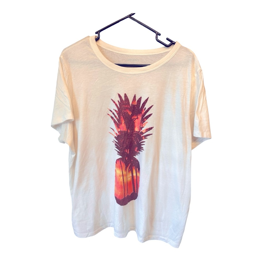 Old Navy summer pineapple shirt!